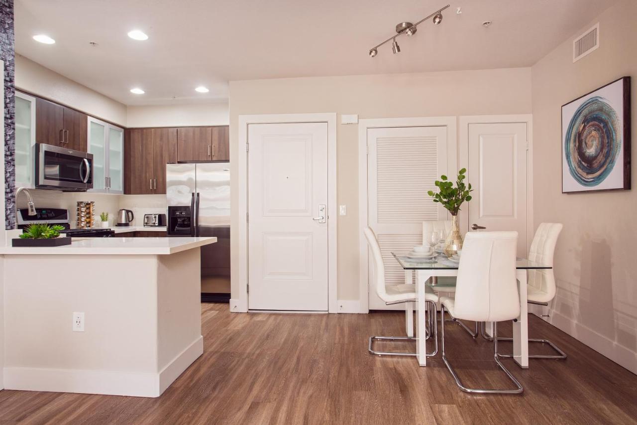 Westwood Luxury Suites Los Angeles Exteriör bild